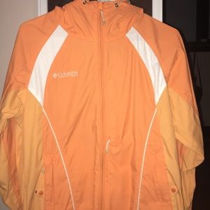 Women’s Columbia windbreaker